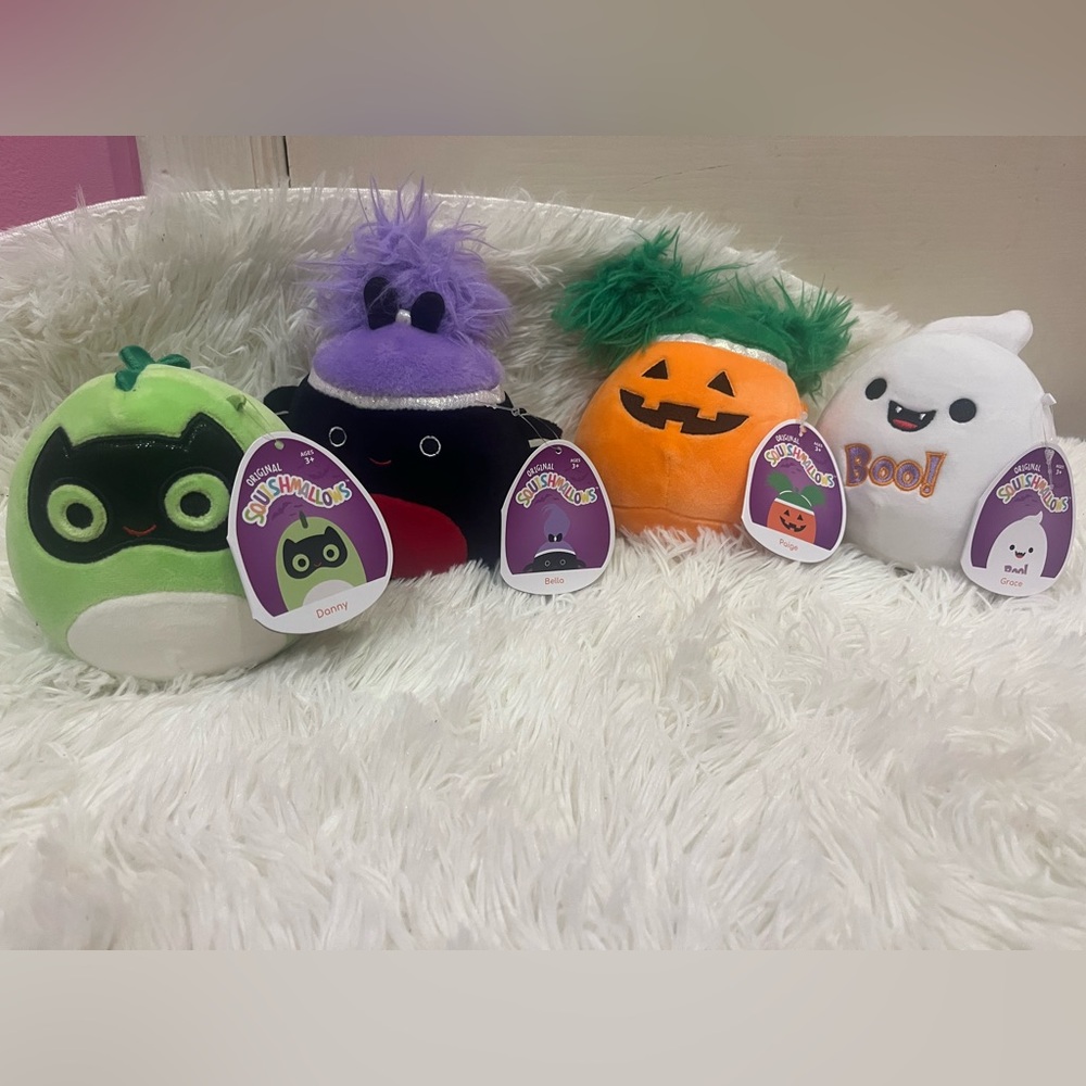 Paige the Pumpkin Bella Spider Grace Ghost Danny Dinosaur Squishmallows 4.5”